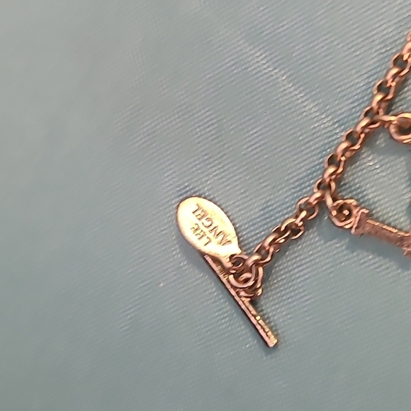 2 bracelets - Picture 7 of 8